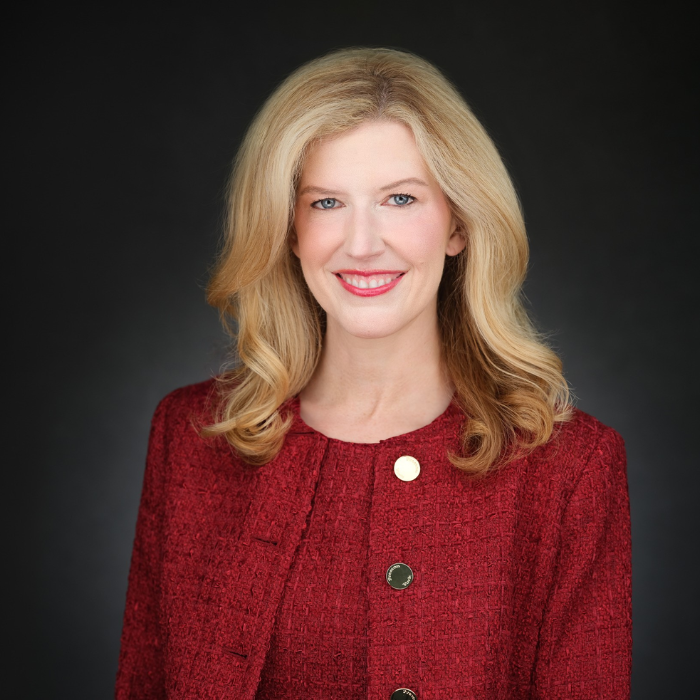 April Farris headshot