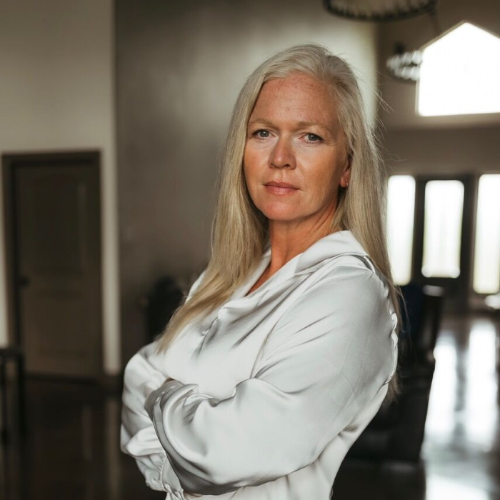 Gale Froberg headshot