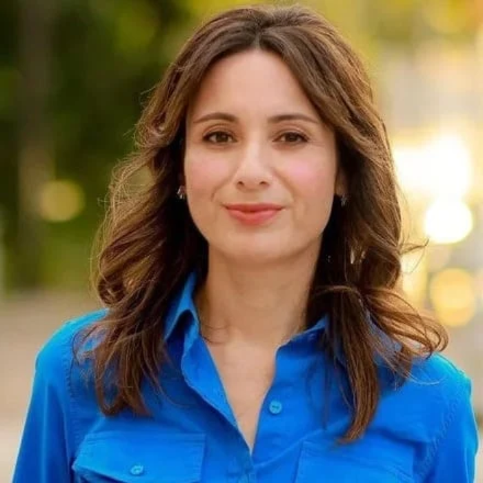 Gina Hinojosa headshot